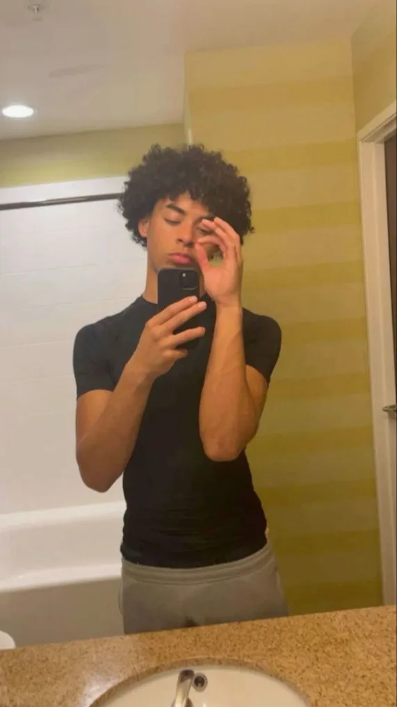 ai character: Mateo background