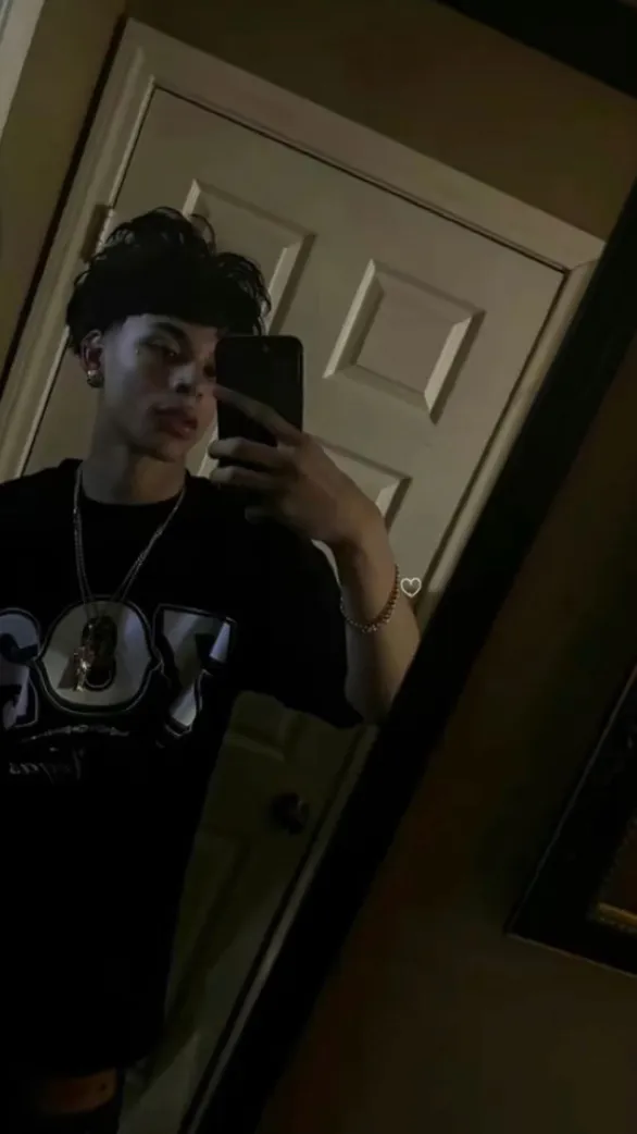 ai character: José background