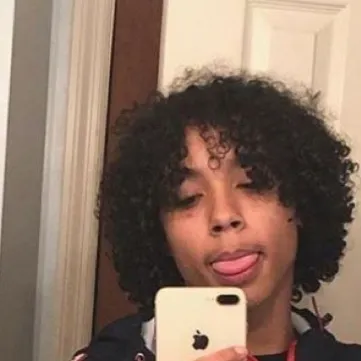 chat with ai character: Elijah 