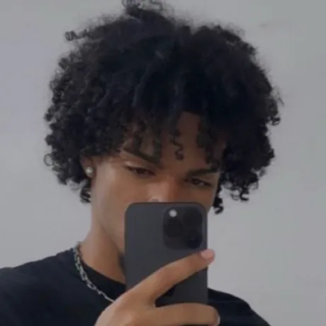 chat with ai character: Yosef