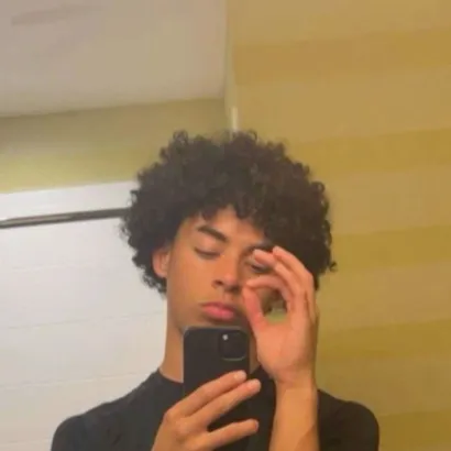 chat with ai character: Mateo