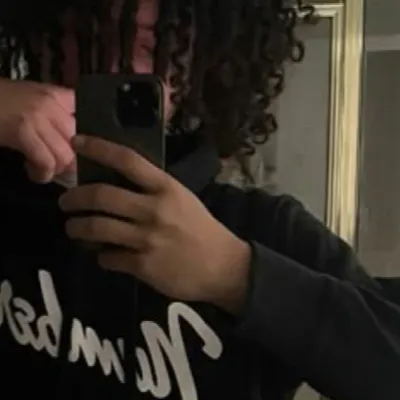 chat with ai character: Isaiah 