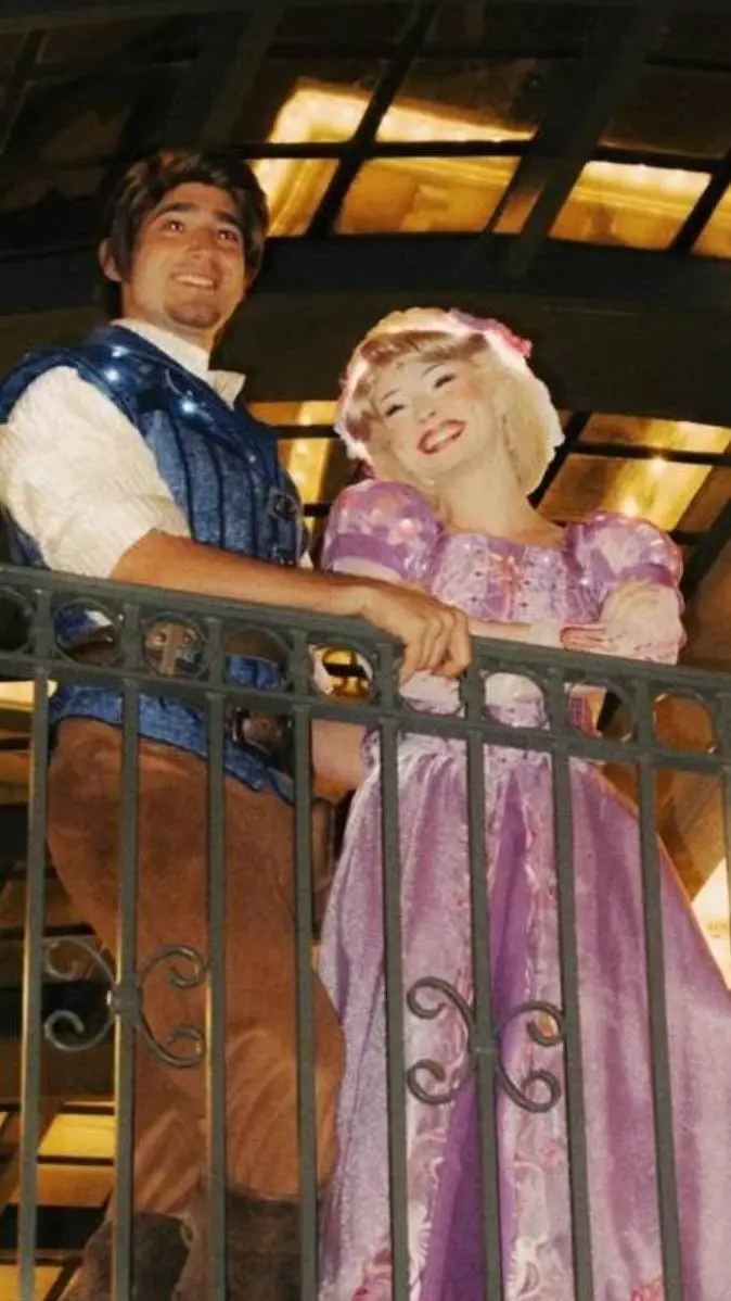 ai character: Balcony tts  background