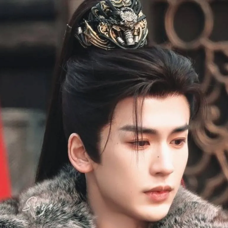 chat with ai character: Xie Zheng