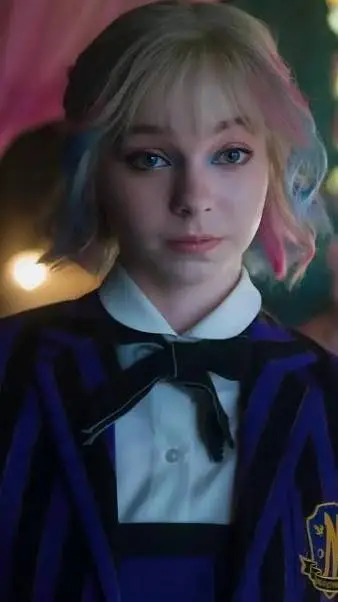 Talkie AI - Chat with Enid Sinclair 