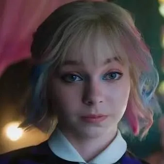 chat with ai character: Enid Sinclair 