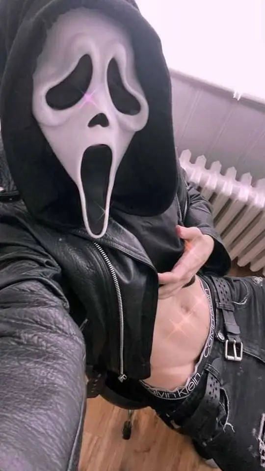 ai character: Ghostface background