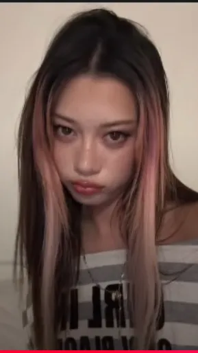 ai character: 🌸Megan🌸 background