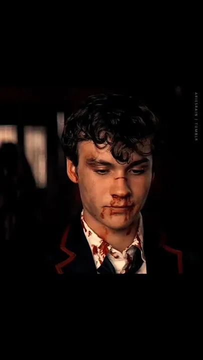 ai character: Mattheo Riddle background