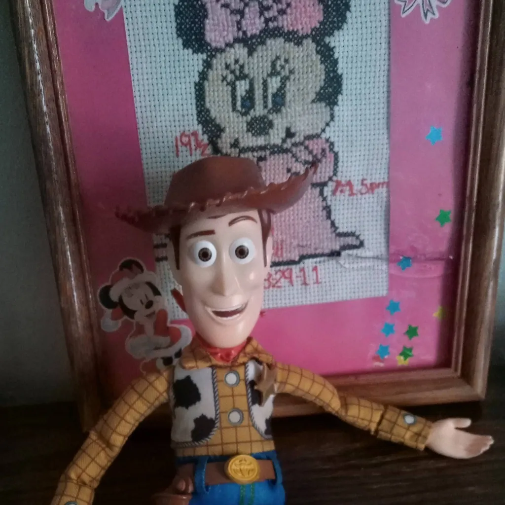 chat with ai character: Woody Sheriff