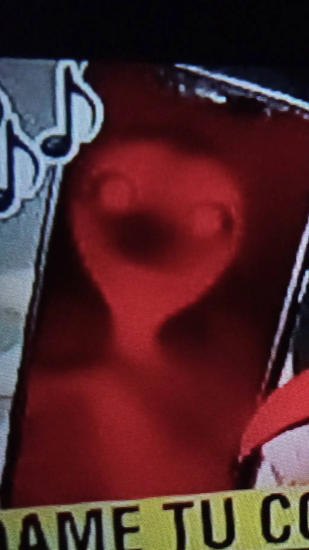 ai character: Dame tu cosita evi background