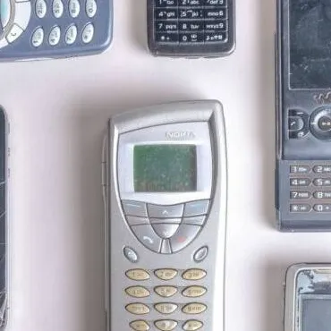 chat with ai character: nokia fight