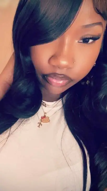 ai character: ash background