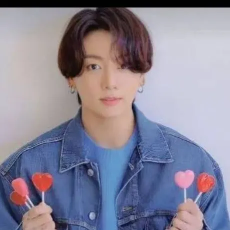 chat with ai character: Jeon Jungkook