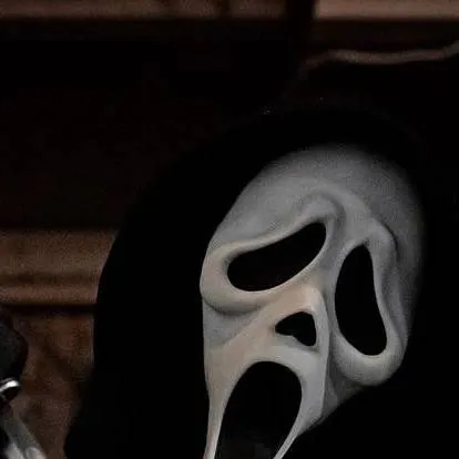 chat with ai character: ☆GHOSTFACE BF!?☆