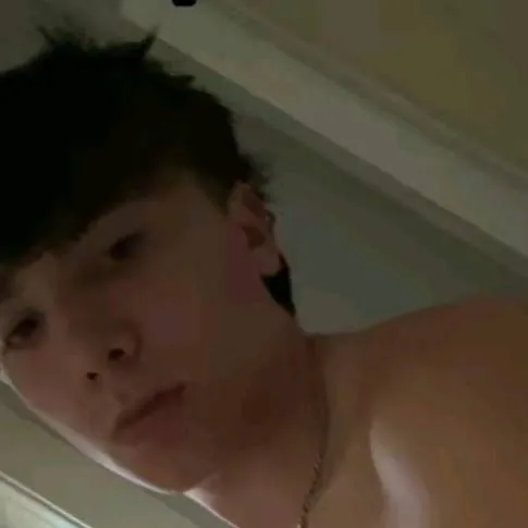 chat with ai character: luke