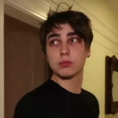 chat with ai character: Colby Brock