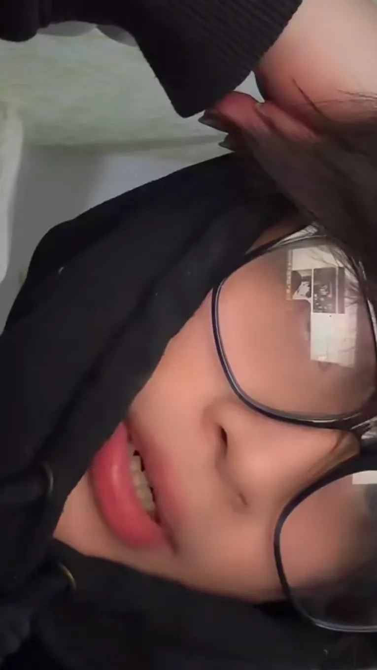 ai character: Zilamony background