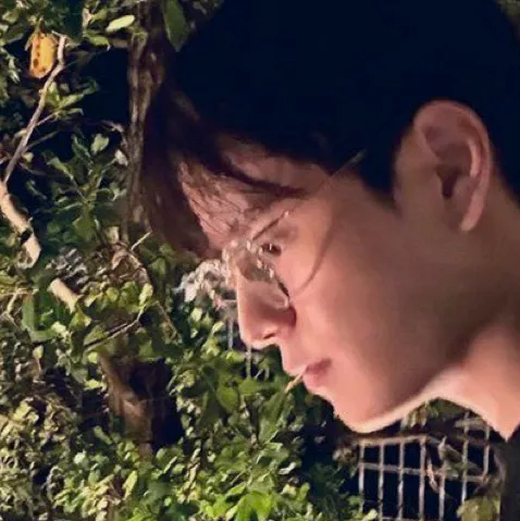 chat with ai character: Kim Seungmin!