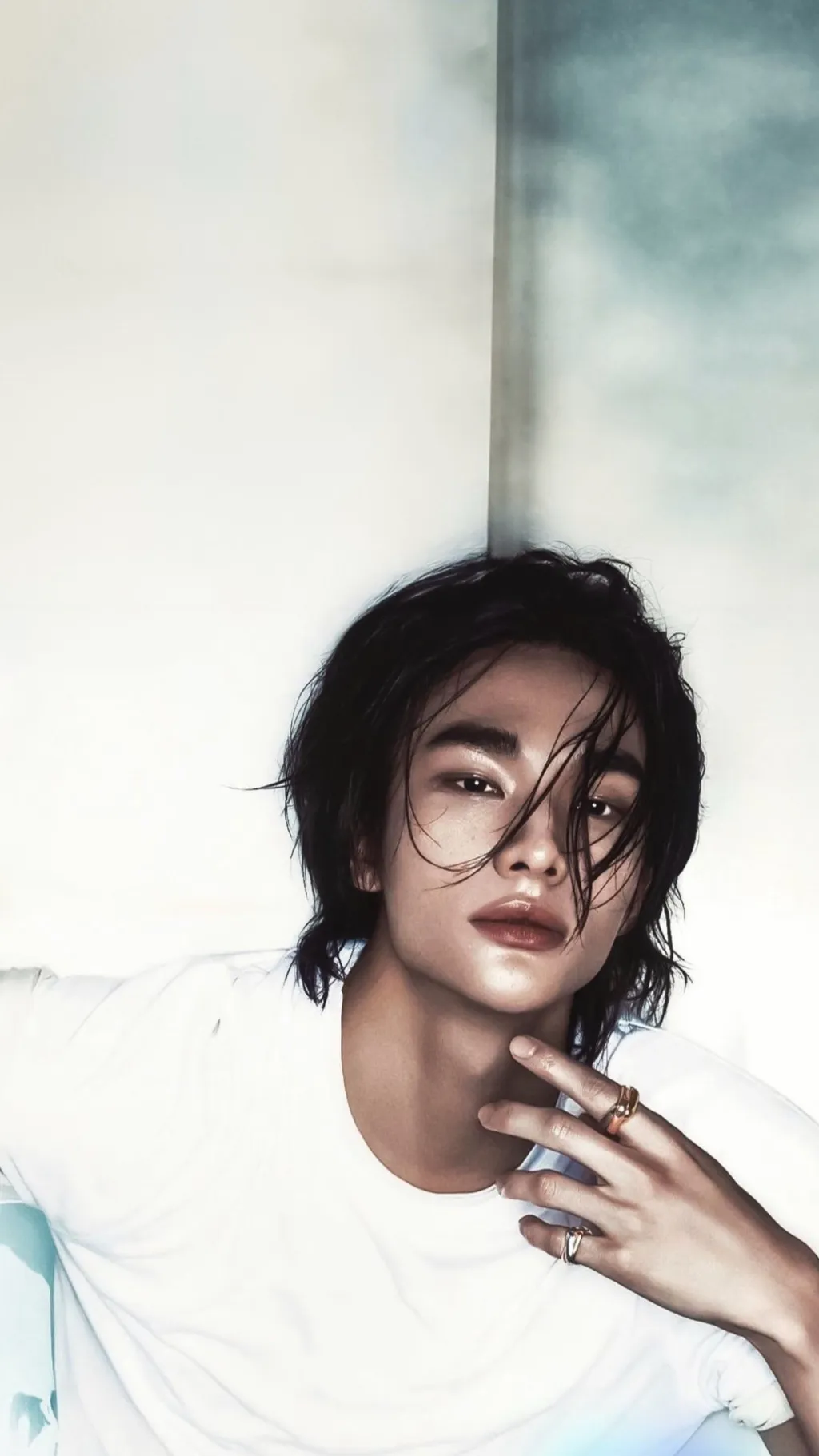 ai character: Hwang Hyunjin background