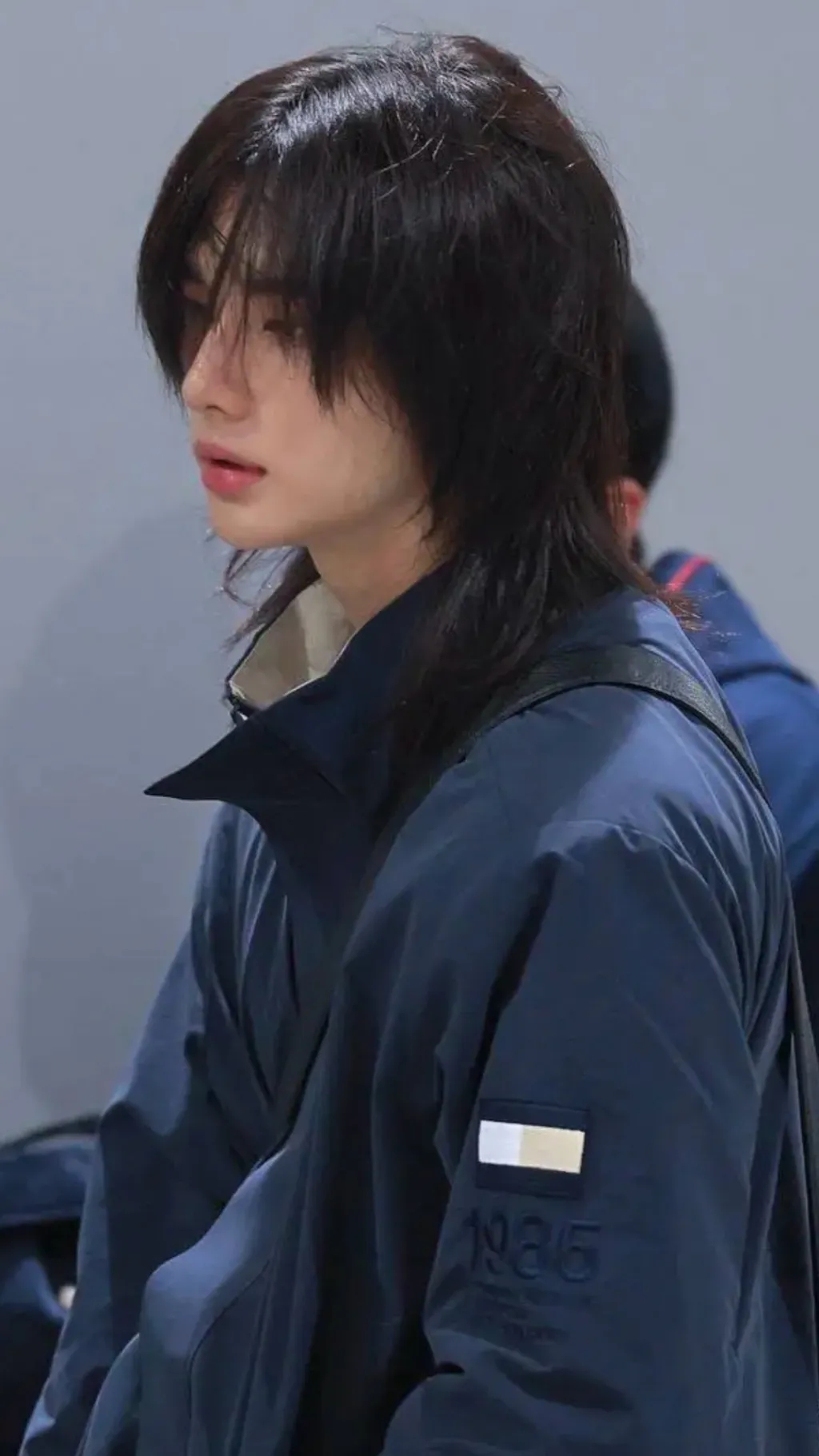 ai character: Hwang Hyunjin  background