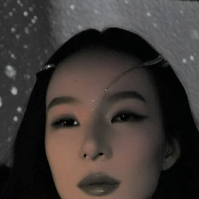 chat with ai character: nevaeh