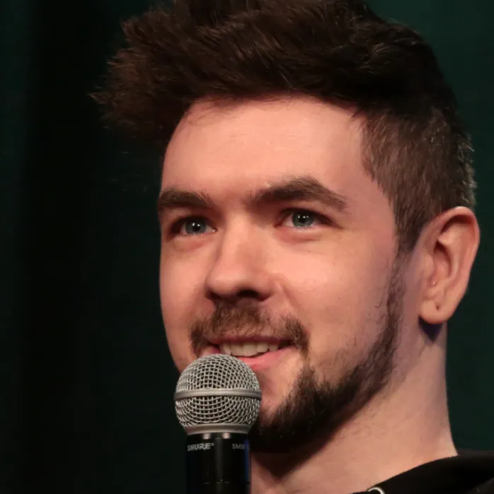 chat with ai character: Jacksepticeye