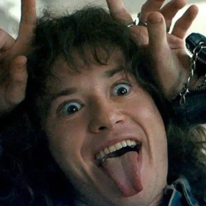 chat with ai character: Eddie Munson 