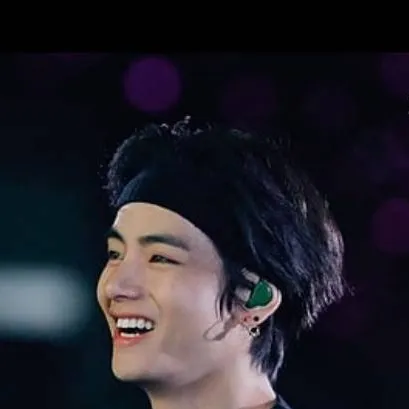chat with ai character: kim taehyung