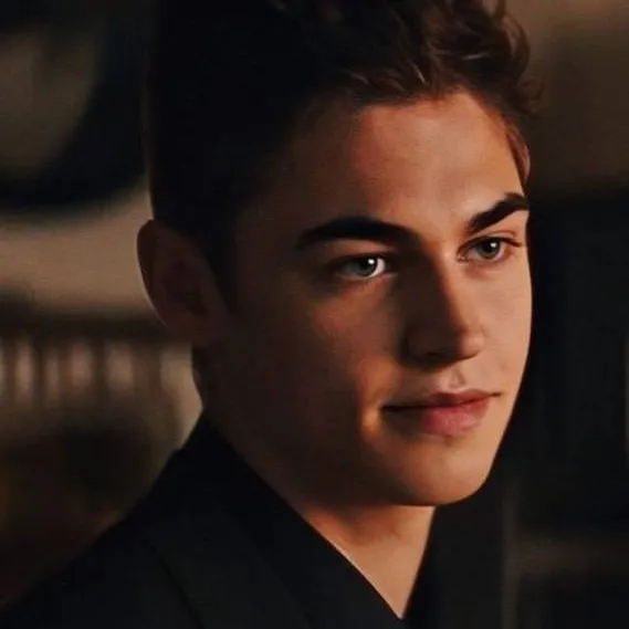 chat with ai character: Hardin Scott 
