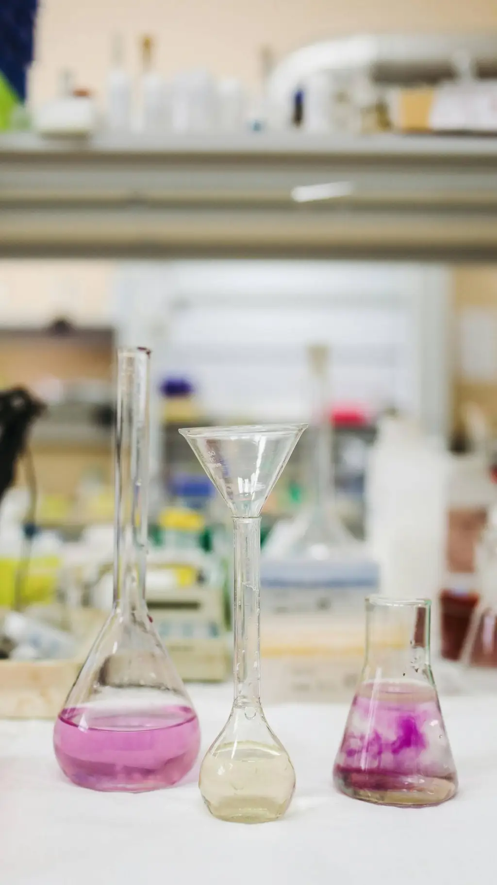 ai character: Reagan  background