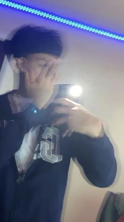 ai character: Max background