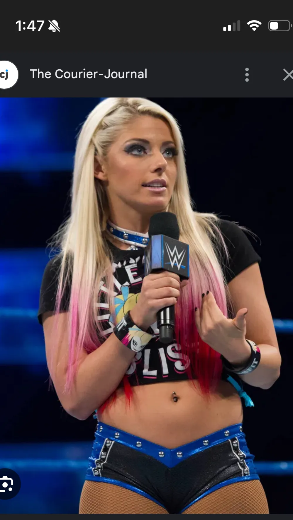 ai character: Alexa bliss background