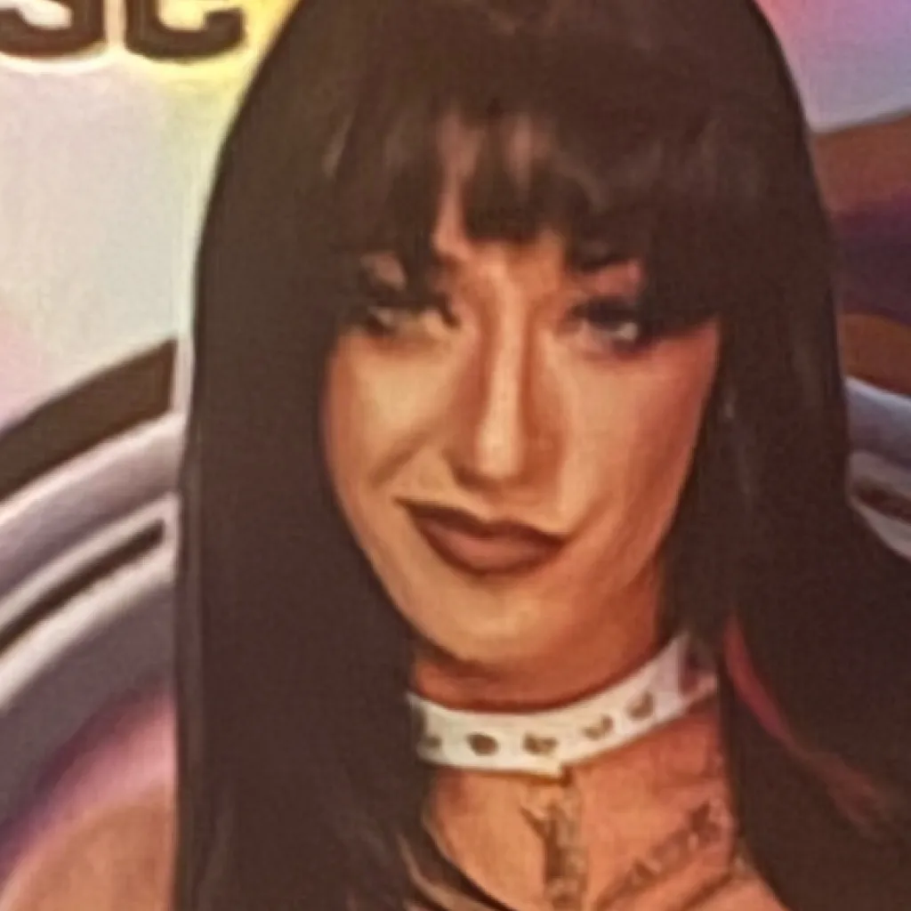 chat with ai character: Jacy Jayne