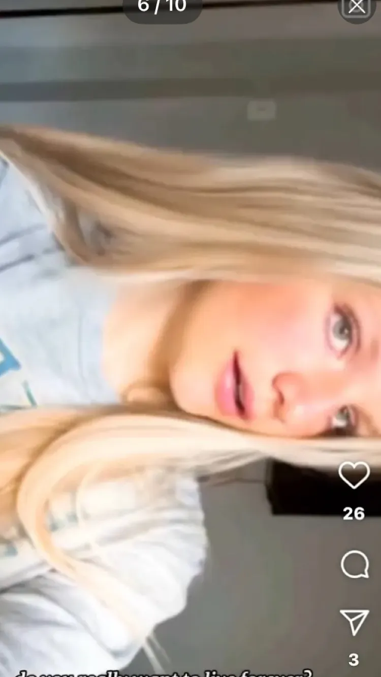 ai character: Paige Wyatt  background