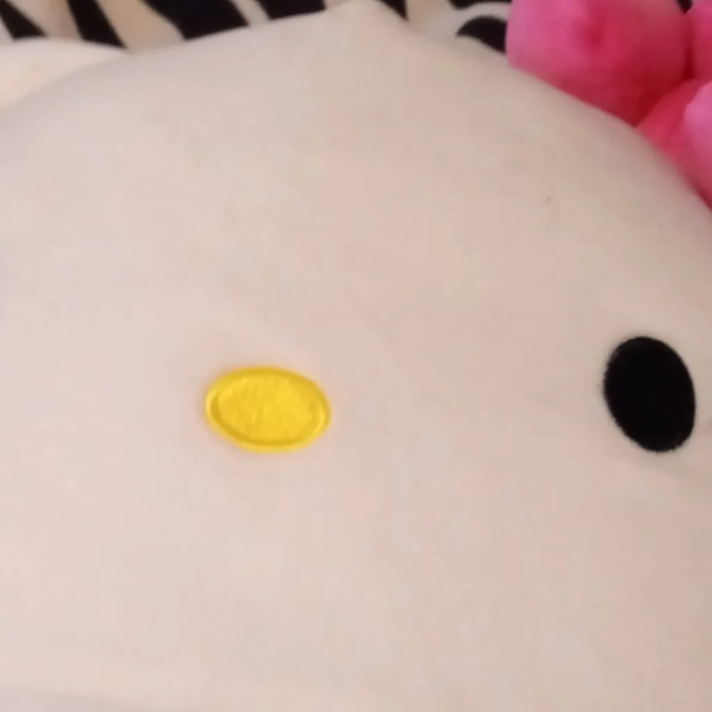 chat with ai character: hh in your house!