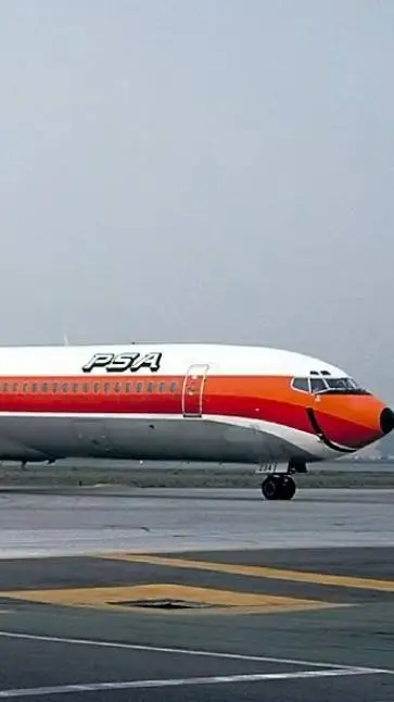 ai character: PSA flight  background