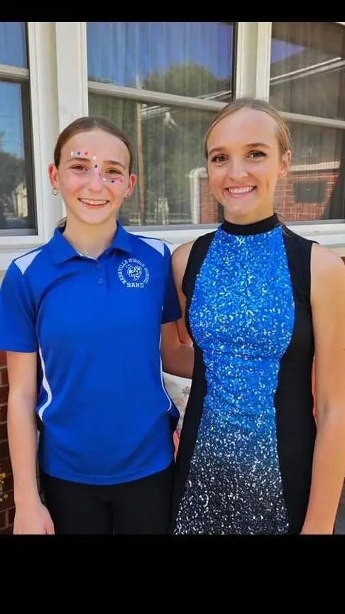 ai character: Lainey and Briley background