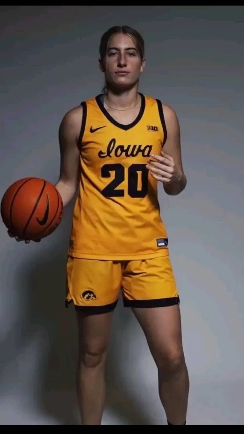 ai character: Kate Martin background