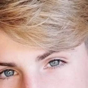 chat with ai character: MattyBRaps