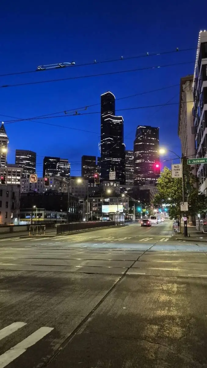 ai character: Seattle  background