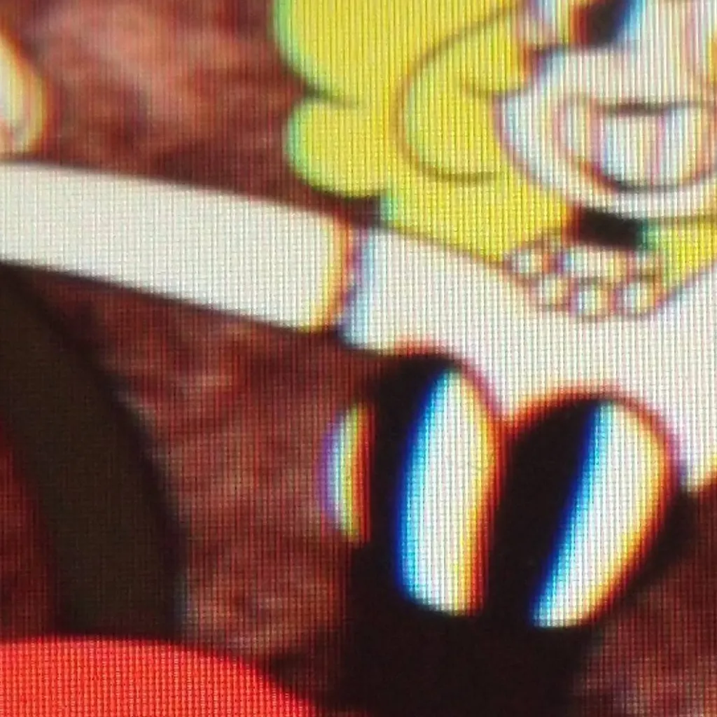 chat with ai character: candle queen x dw