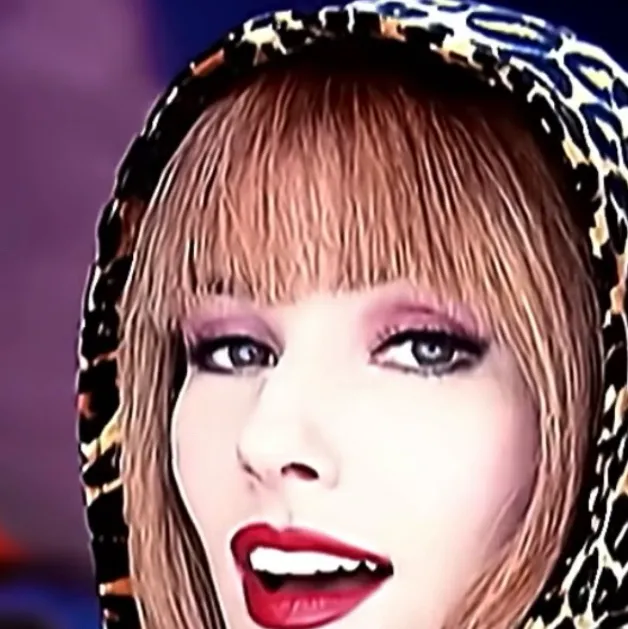 chat with ai character: Shania