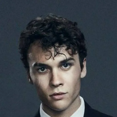 chat with ai character: Marcus Lopez 