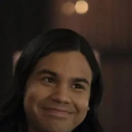 chat with ai character: Cisco Ramon 