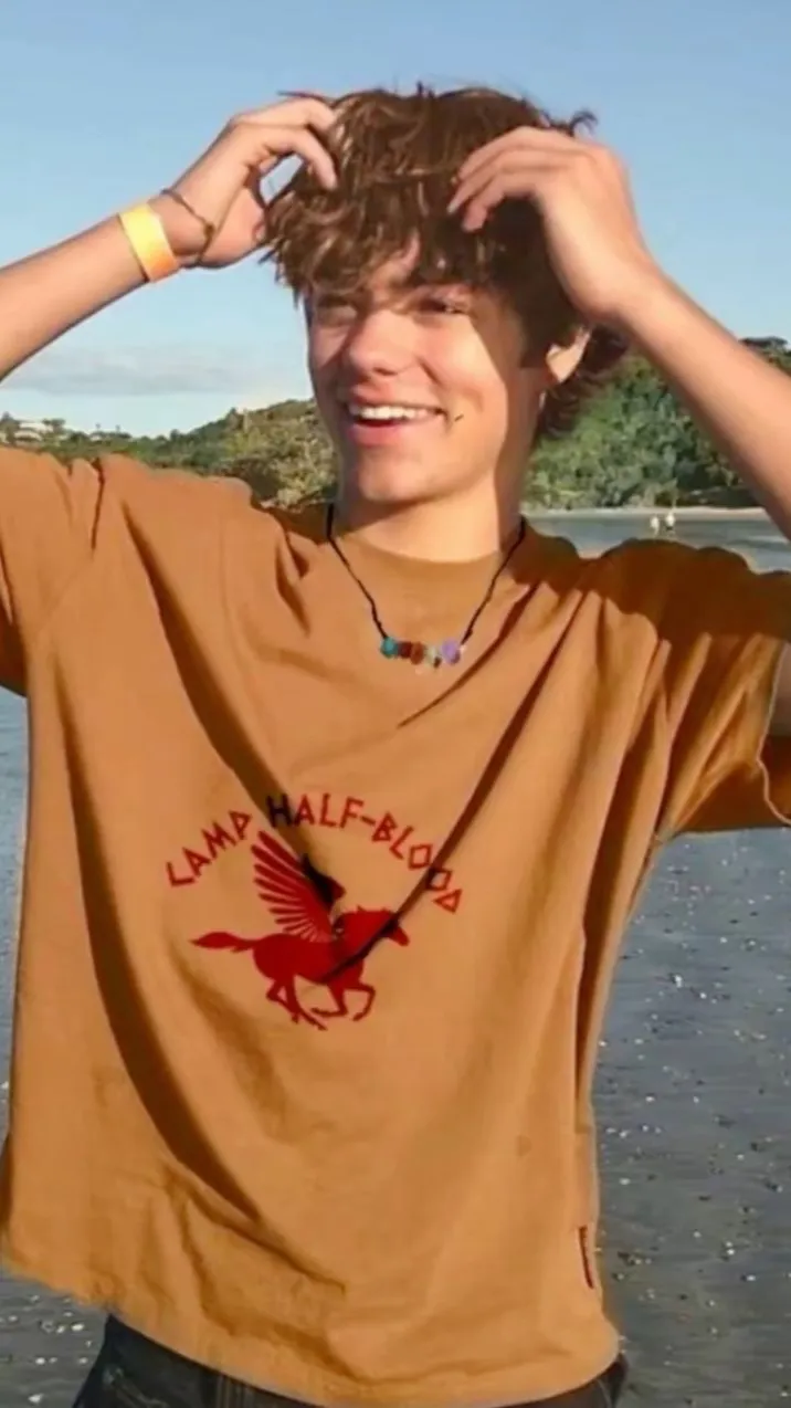 ai character: Malachi Barton background