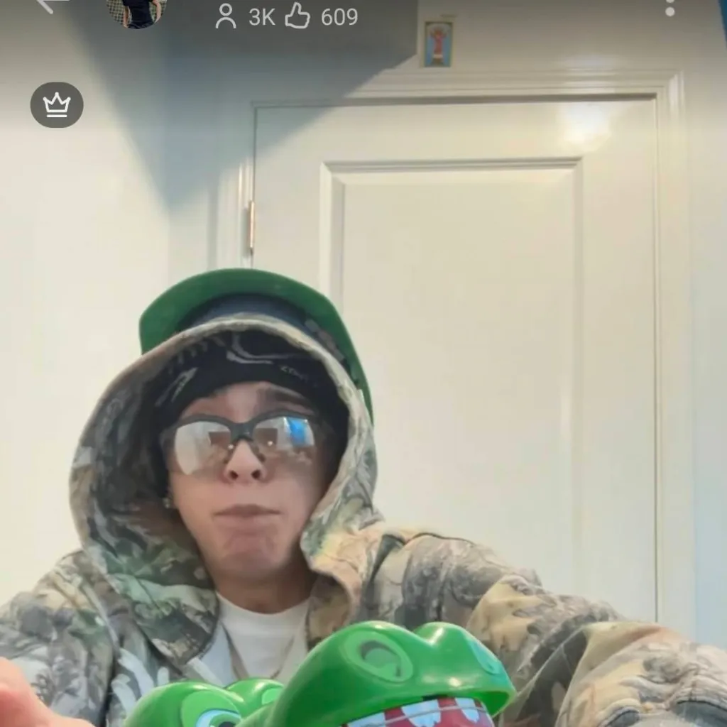 chat with ai character: nilo