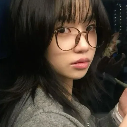 chat with ai character: Jo Yu-ri
