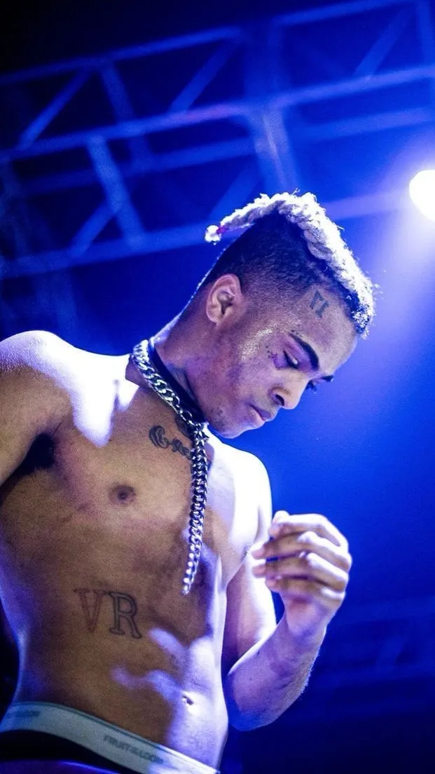 ai character: xxxtentacion background