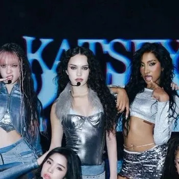 chat with ai character: Katseye X zombies4
